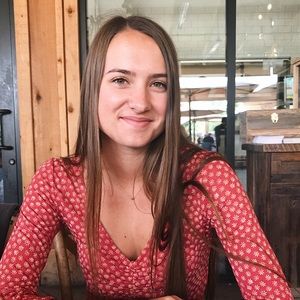 Meet your Posher, Whitney